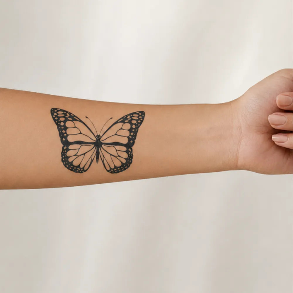 SafeTatt — Monarch Butterfly · fotografie tetování na kůži